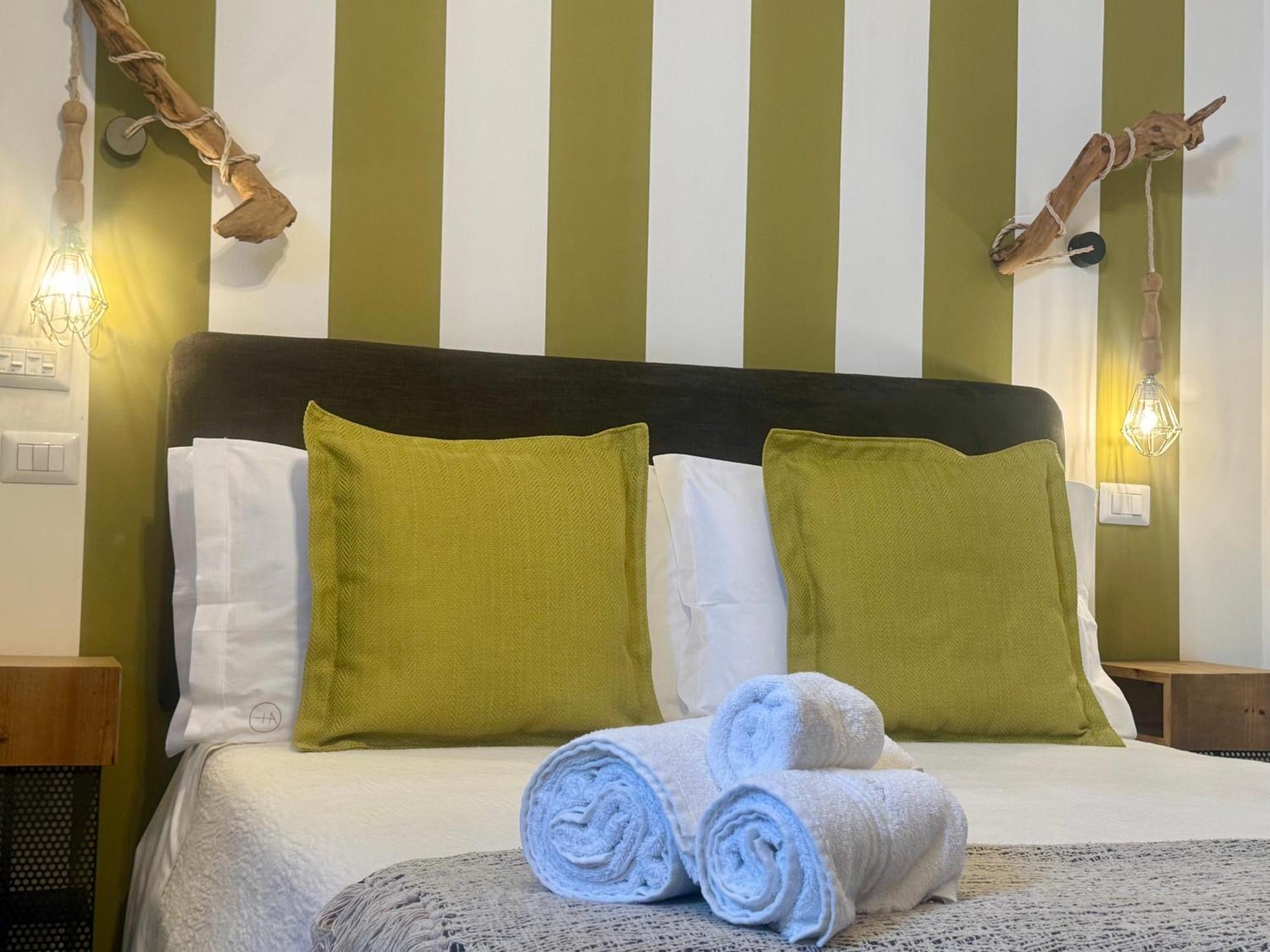 Habitare Lecce & Salento Bed & Breakfast ภายนอก รูปภาพ
